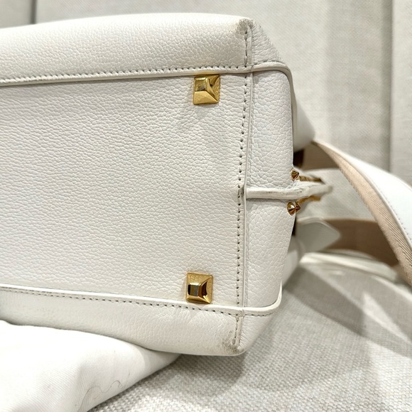 MCM Milla Tote - Picture 5 of 9